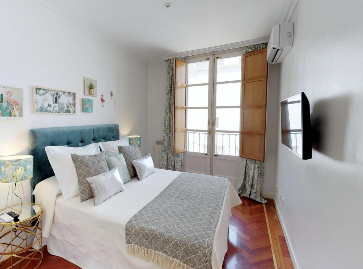 San Jeronimo I Apartment Madrid Room photo