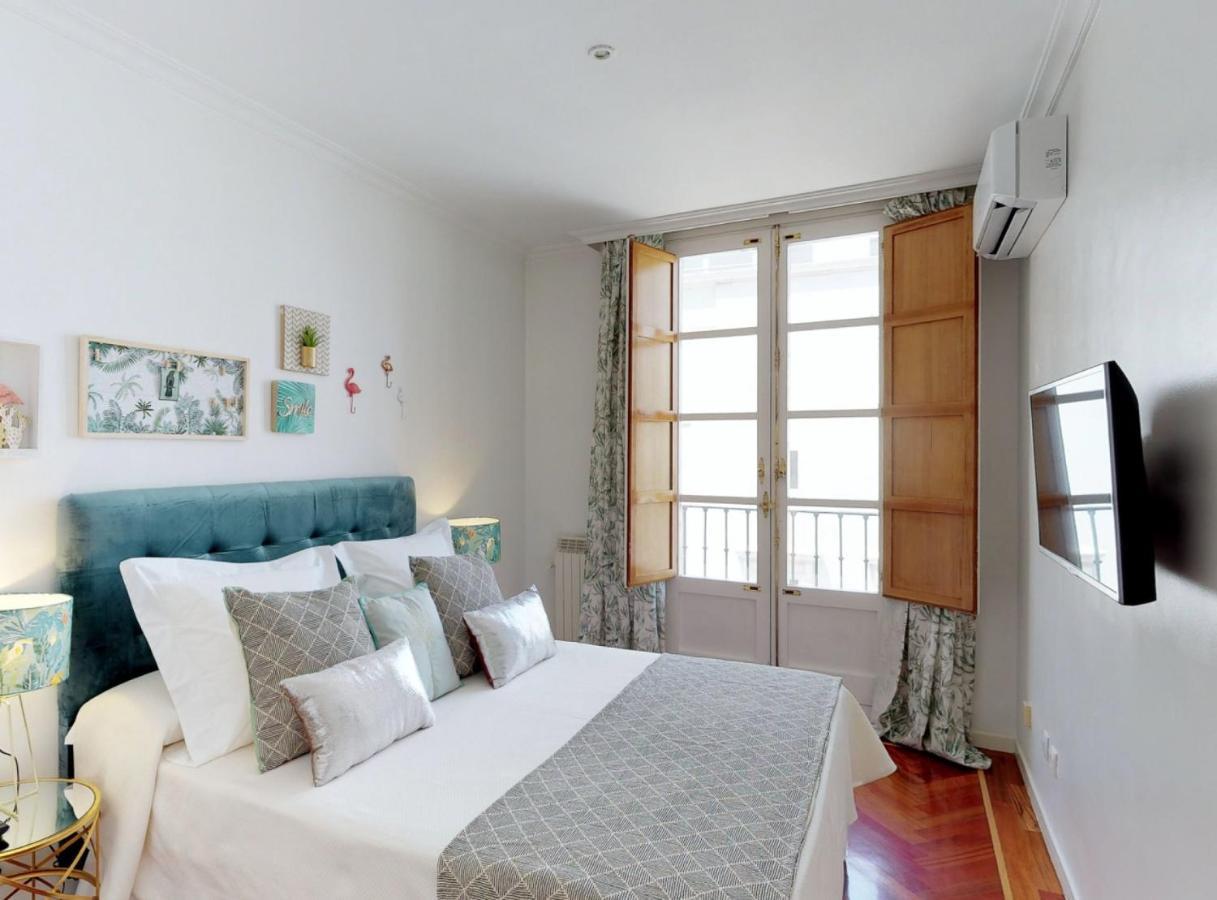 San Jeronimo I Apartment Madrid Room photo